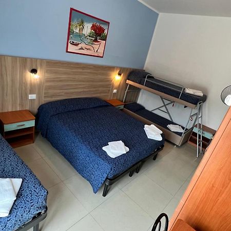 Club Vacanze In Червія Екстер'єр фото