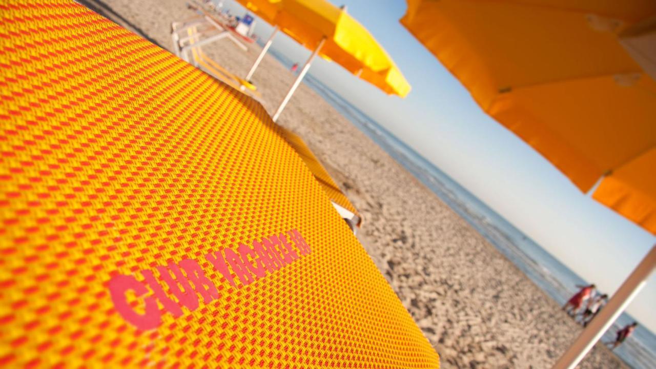 Club Vacanze In Червія Екстер'єр фото